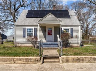 181 Vera St, Warwick, RI 02886