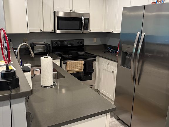 2nd image of 490 Barnett Shoals Rd APT 921