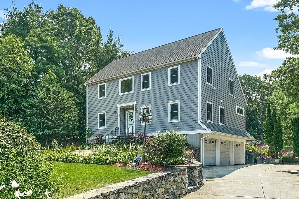 93 Pondview Ln, Stoughton, MA 02072 Zillow