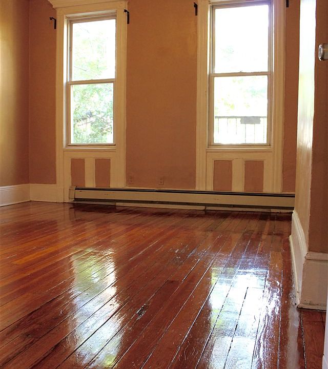 2nd image of 491 Palisade Ave #2L