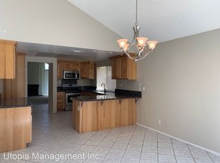 3242 Winnebago St, Riverside, CA 92503