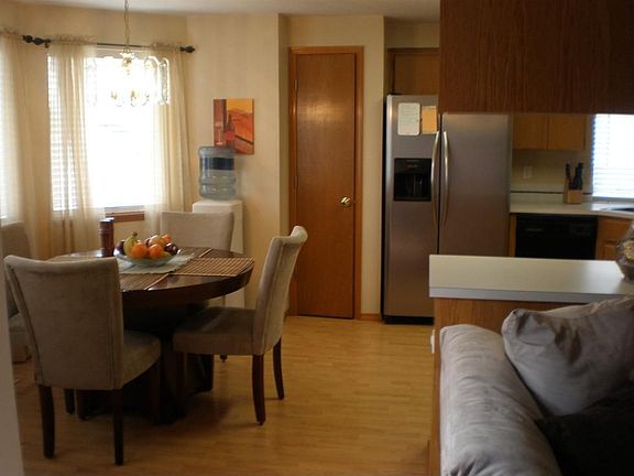 Kitchen & Nook area