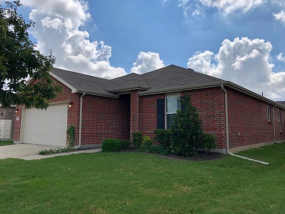 3rd image of 5921 Mountain Bluff Dr