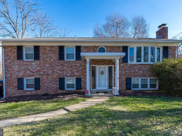 9003 Mears St, Fairfax, VA 22031