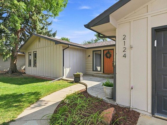 3rd image of 2124 Sandstone Dr