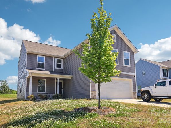 804 Yorkshire Dr, Albemarle, NC 28001