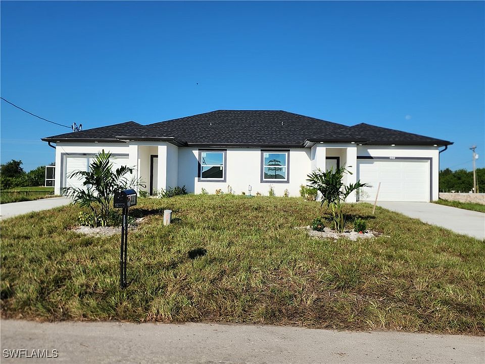 1st image of 424/426 Petite Ave