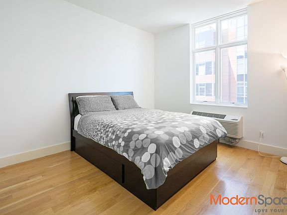 3rd image of 2-26 50th Ave APT 10D