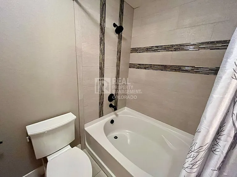8811 Tranquil Knoll Ln — Photo 29