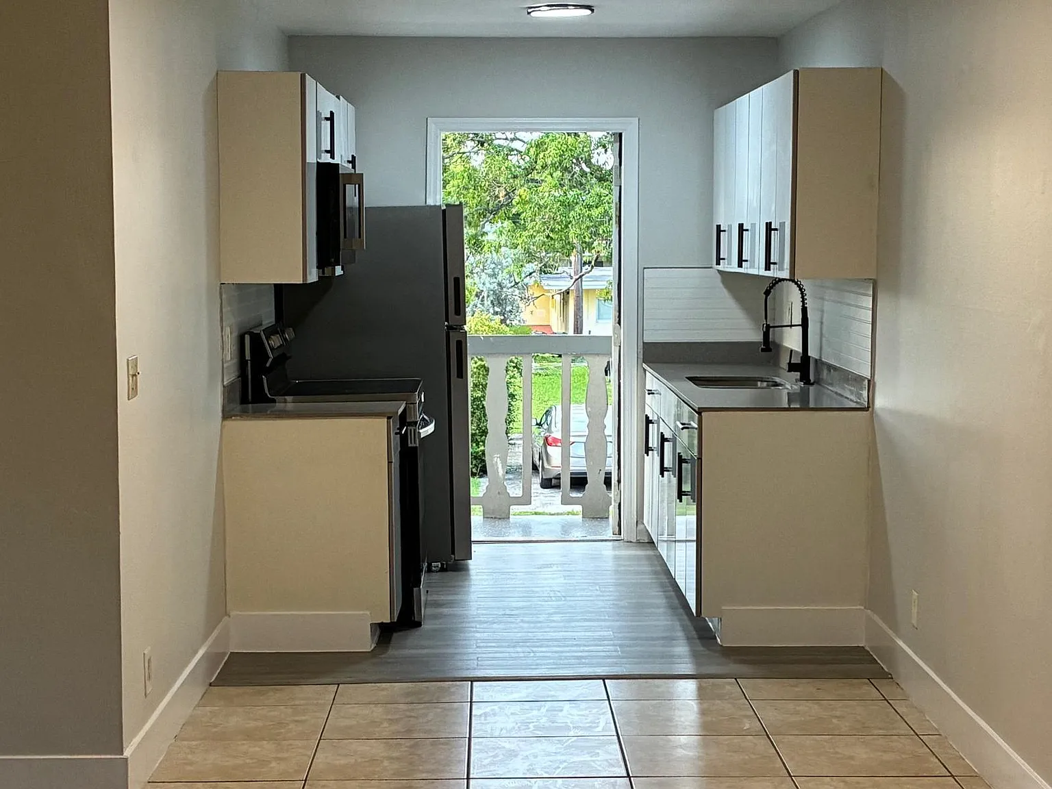 1 bed, 1.0 bath, 450 sqft, $1,800 — Photo 4