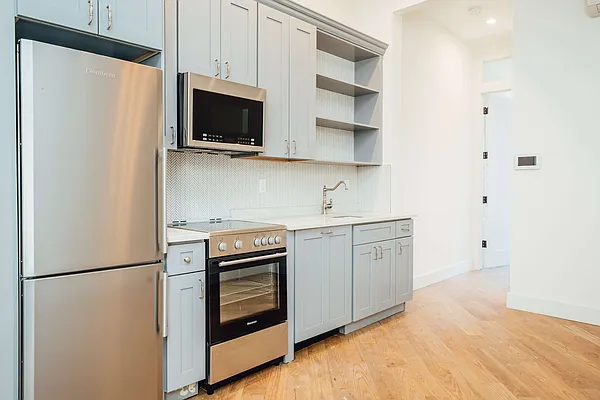 Rented by Nooklyn NYC LLC | media 20