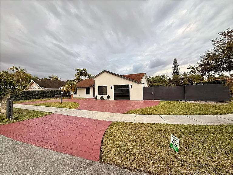 13253 SW 96th Ter — Photo 3