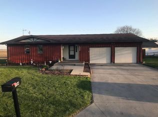 104 Willow Run Dr, Monroeville, IN 46773