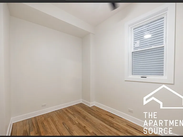1742 N California Ave #1F — Photo 6