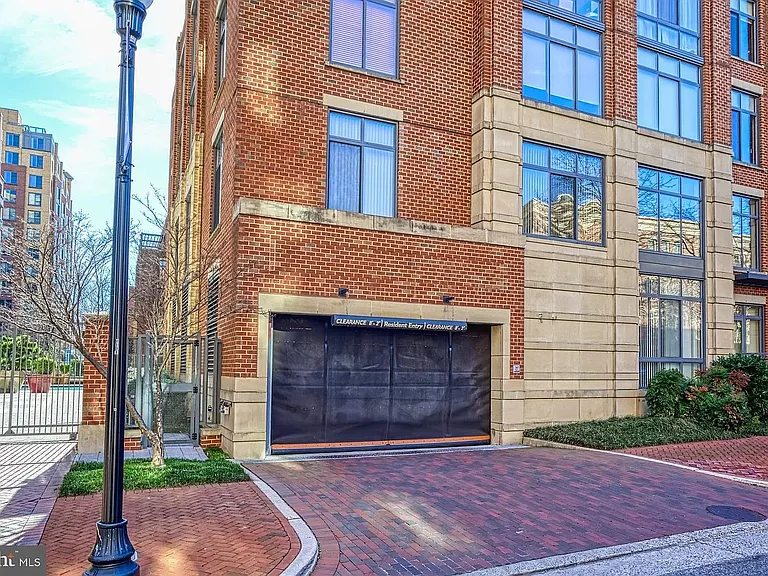 520 John Carlyle St #312 — Photo 14