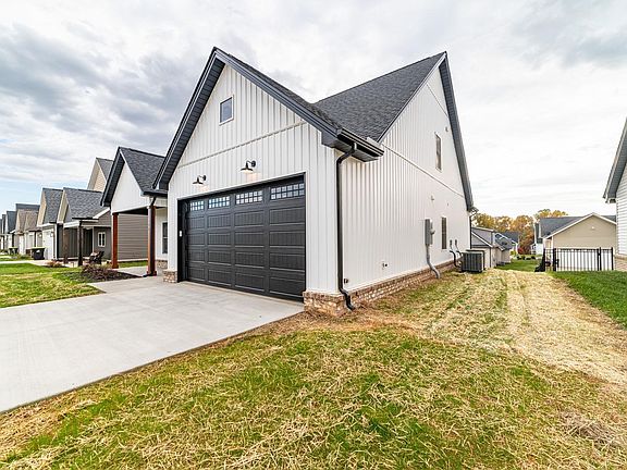 3rd image of 1106 Brewington Dr