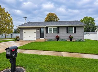 2653 10th Ave, Monroe, WI 53566