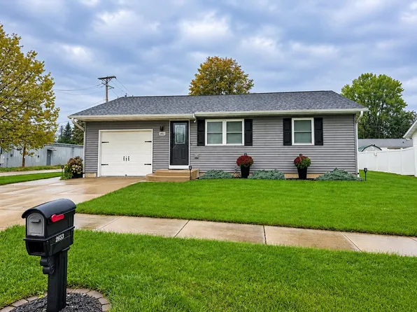 2653 10th Ave, Monroe, WI 53566