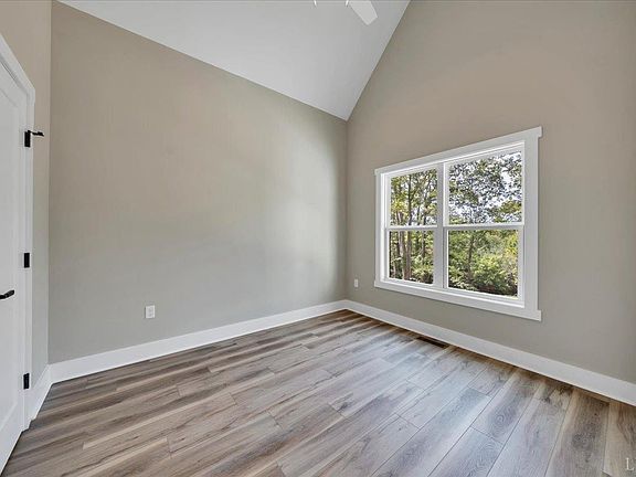 4th image of 2445 Cifax Rd
