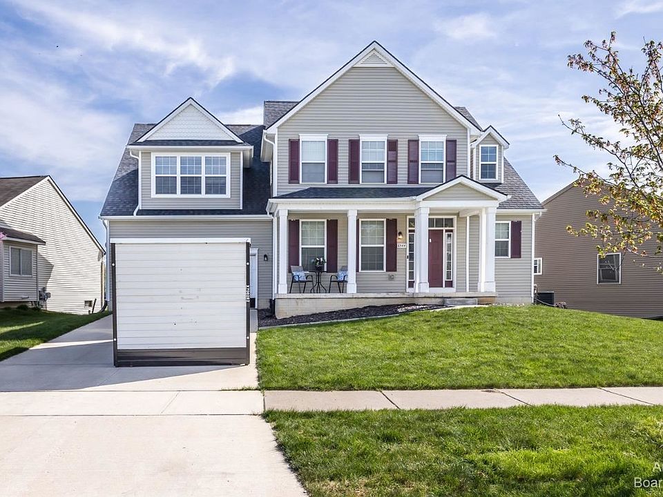 1st image of 8544 Parkridge Dr