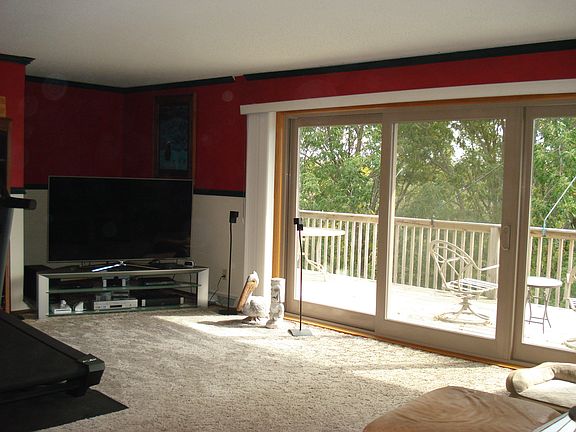 3rd image of 306 Eide Cir
