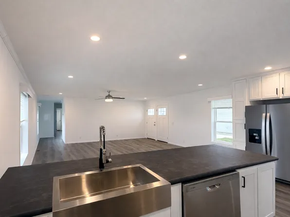 22337 S Woodside Dr #73A, Channahon, IL 60410