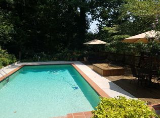 4815 Merlendale Ct NW, Sandy Springs, GA 30327