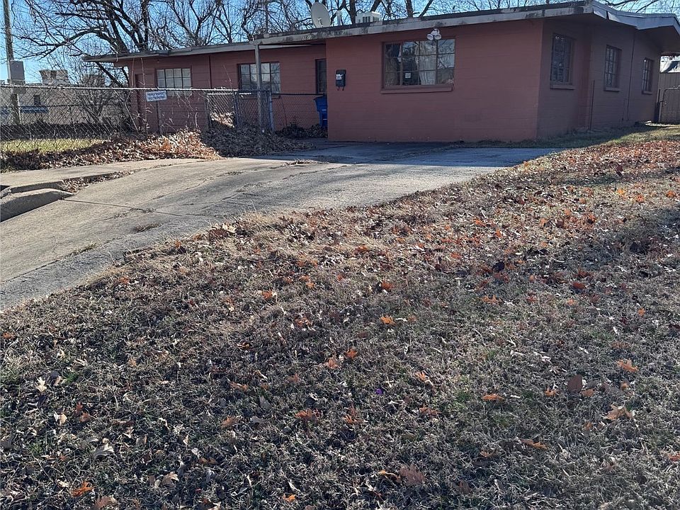 1st image of 3812 E 28th St