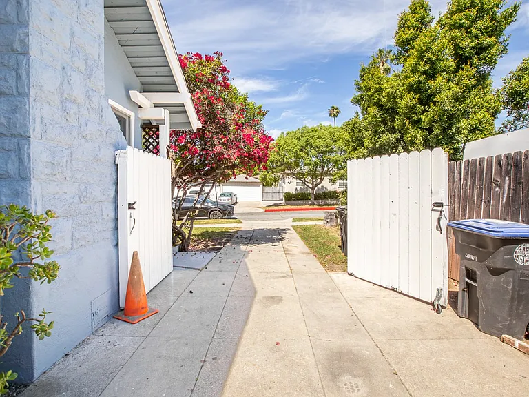 1170 Sonora Ave — Photo 67