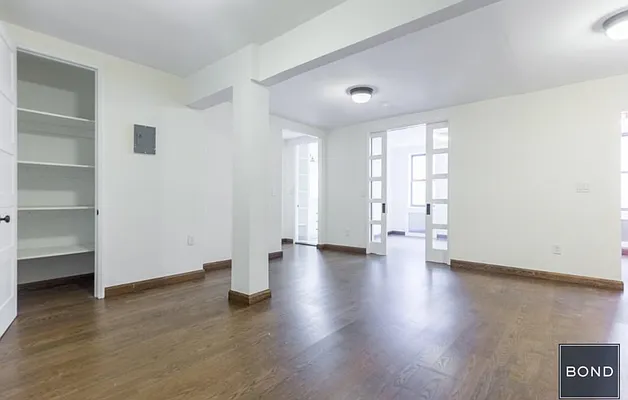 Rented by Bond New York | media 25