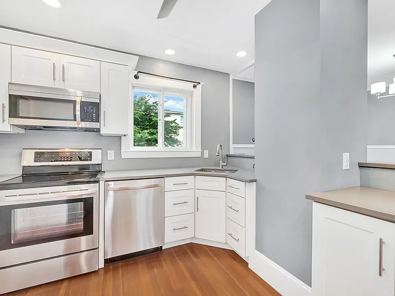 36 Marshall St #1 — Photo 3