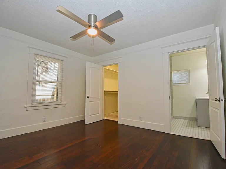 1136 E St — Photo 12