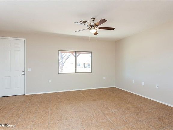 3rd image of 4906 N Buckmeister Way