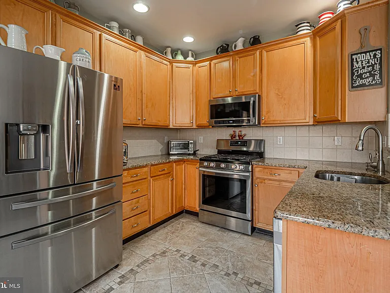 227 Birchwood Dr — Photo 7