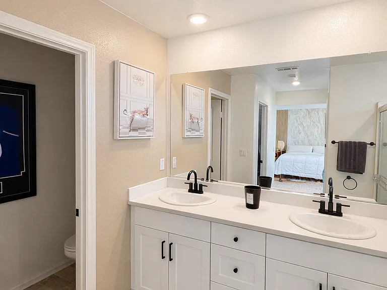 5161 Rowel St — Photo 20