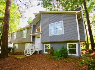 1061 Oak Rd, Lilburn, GA 30047