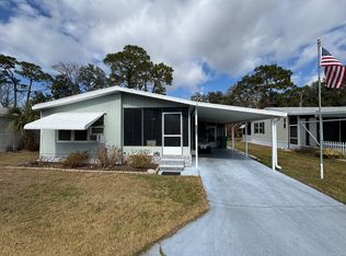 8987 W Forest View Dr, Homosassa, FL 34448