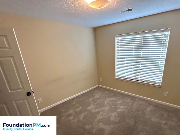 10087 Mill Hill Ave — Photo 9