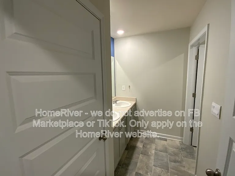 2215 Waycross Ln — Photo 20