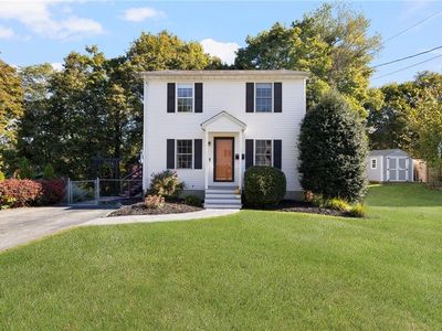8 Jackson St, Warwick, RI, 02888
