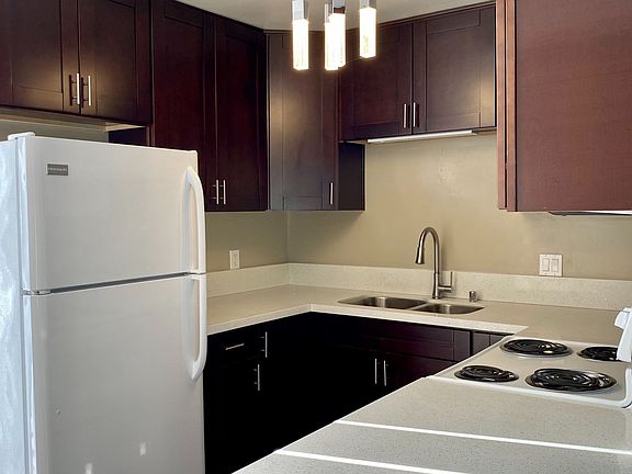 5th image of 4463 Ohio St APT 3