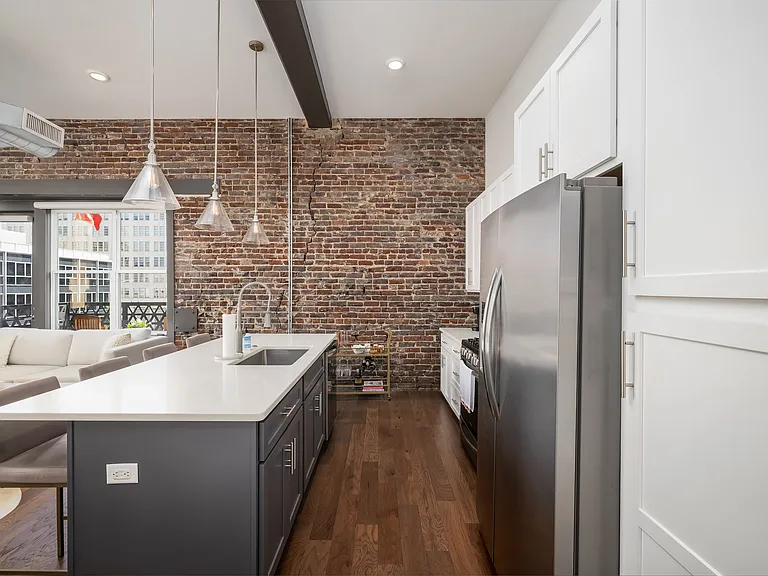 2015 1st Ave N #3A — Photo 5