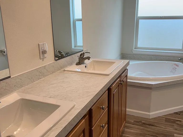 70239 Pioneer Ln — Photo 3