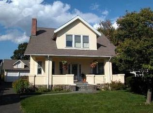 15 Prospect St W, Greenwich, CT 06830