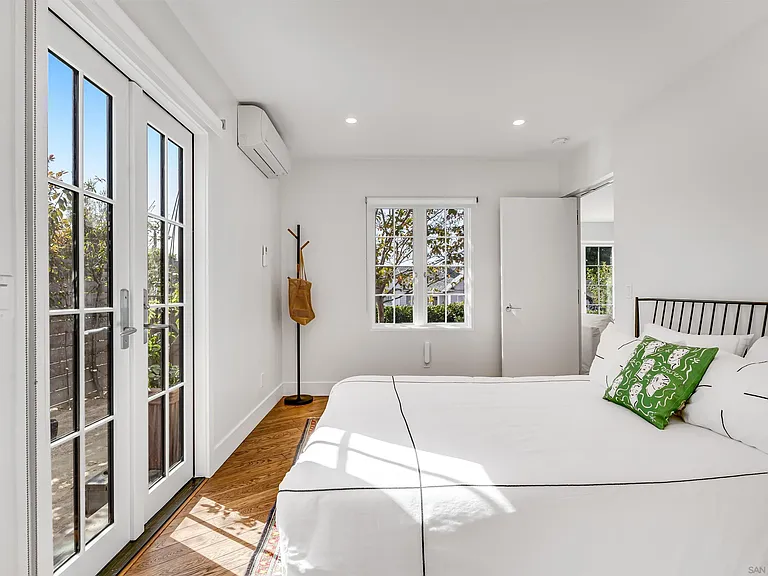 7135 Olivetas Ave — Photo 32