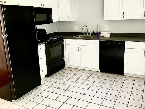 5th image of 38 Concord Dr