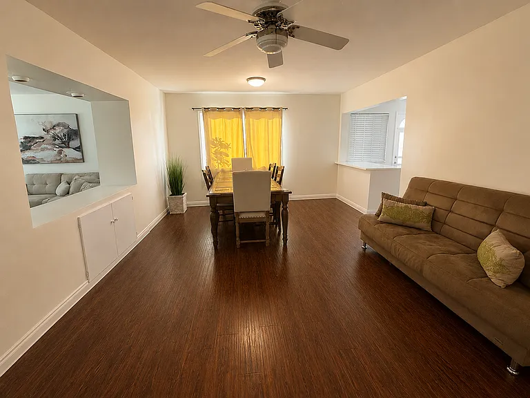 Dining room/hall