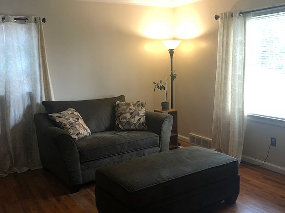 3rd image of 244 E 23rd St