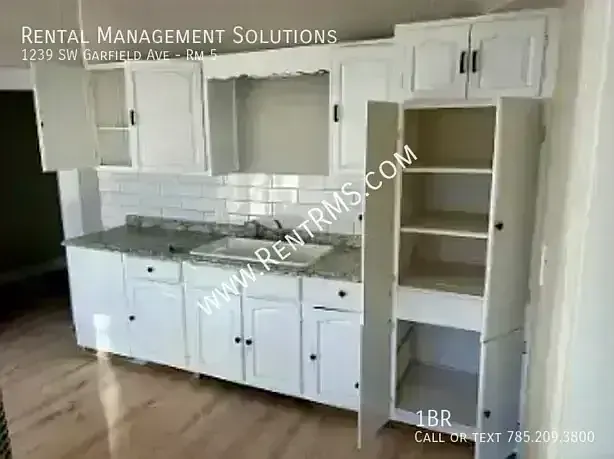 1239 SW Garfield Ave #5 — Photo 6