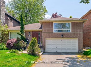 87 Munro Blvd, Toronto, ON M2P1C5